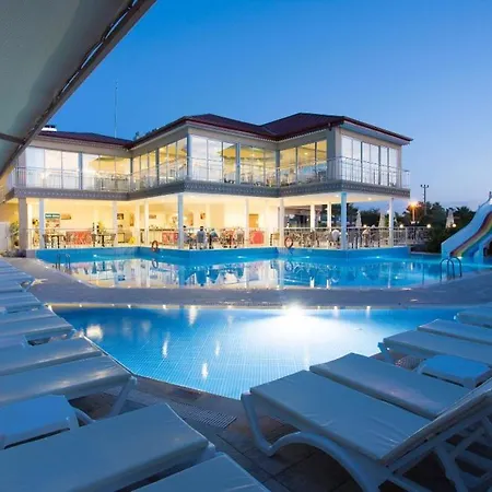 Sun Club Rezort 3*