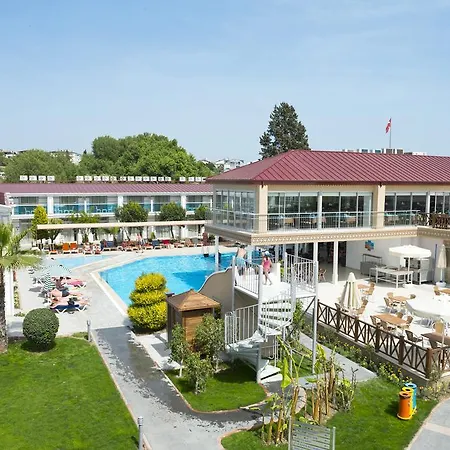 Sun Club Rezort Side